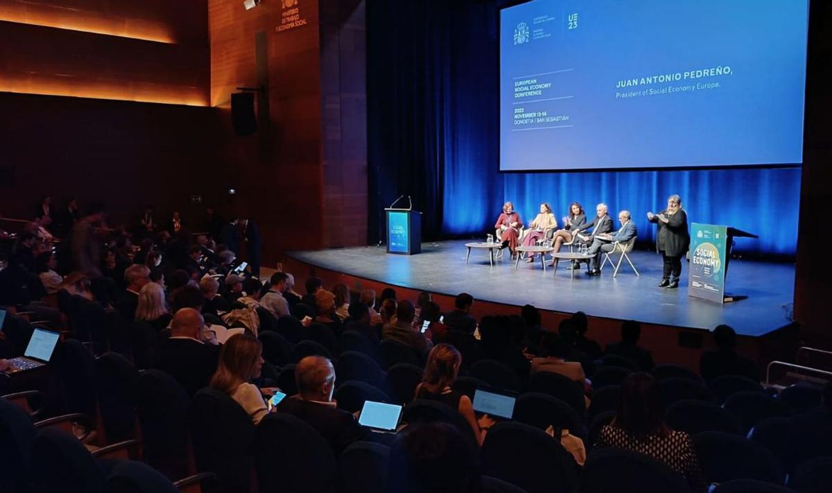 La Cumbre Europea de Economía Social reúne a más de 500 expertos y culmina con  la firma del Manifiesto de San Sebastián
