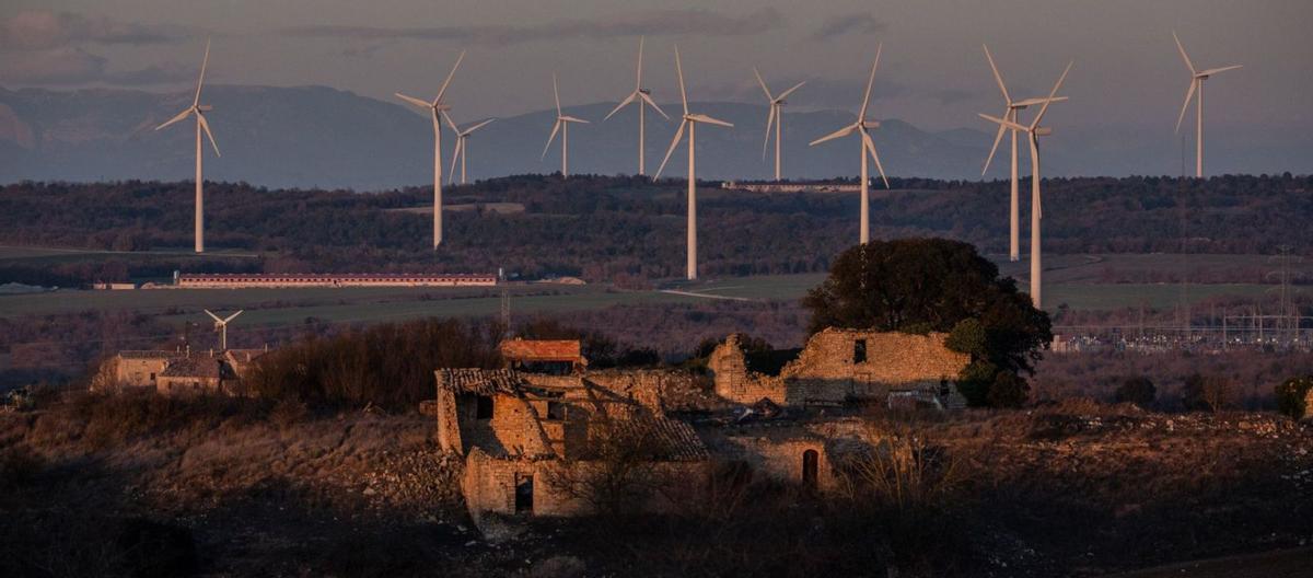 Catalunya avança en renovables i ZBE però encalla en la llei de residus