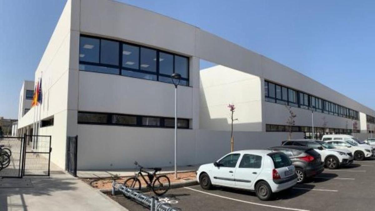 Instituto Altos Hornos del Port de Sagunt.