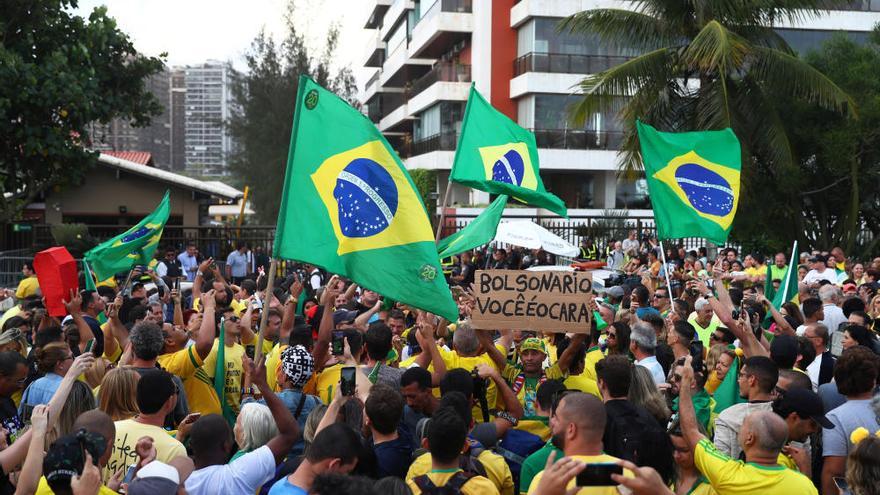 Los seguidores de Bolsonaro celebran su victoria en Brasil