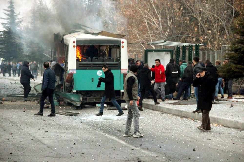 Varios muertos en el ataque a un autobús en Turquía