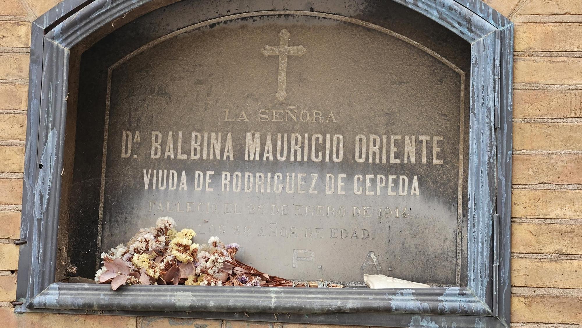 Nombres insólitos en el Cementerio General de València