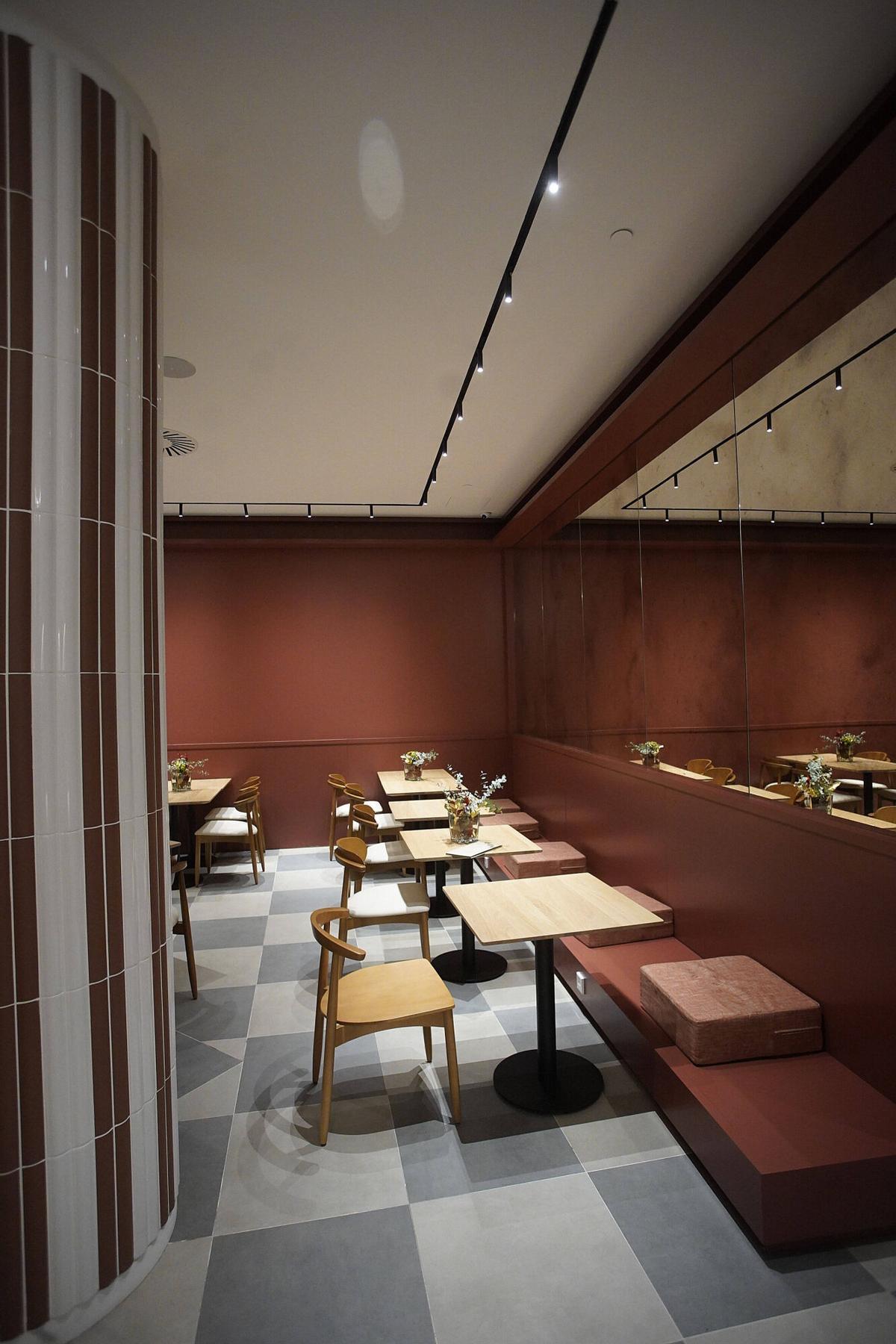 Girona Inauguració del restaurant cafeteria hotel Ultonia