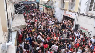 Elda abre con retraso el plazo para regularizar los cuartelillos para las fiestas