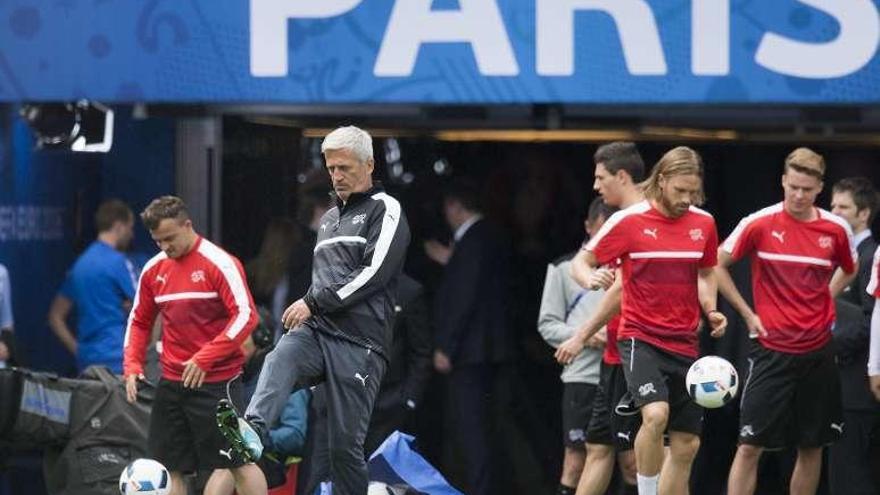 La selección suiza, durante el entrenamiento.