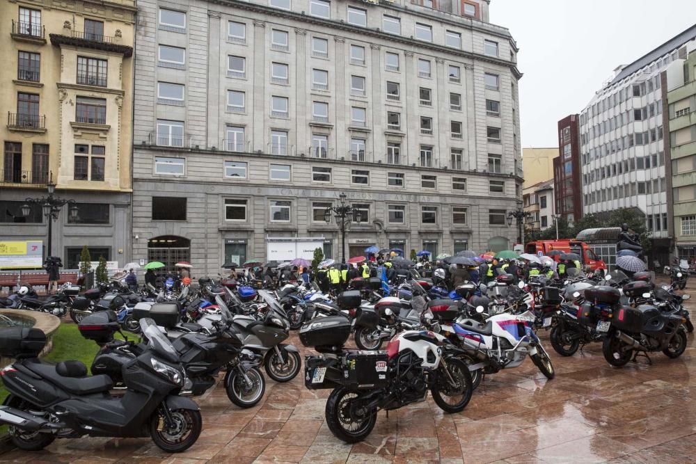 Concentración del Día de las Víctimas de Accidentes de Tráfico en Oviedo