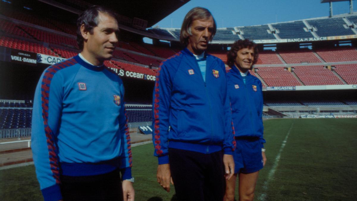 Menotti, durante su paso por el Barça, con sus ayudantes José Luis Romero y Rogelio Poncini.