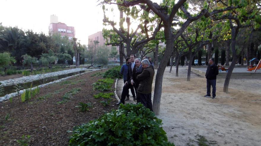 Responsables municipales visitaron ayer La Seda.