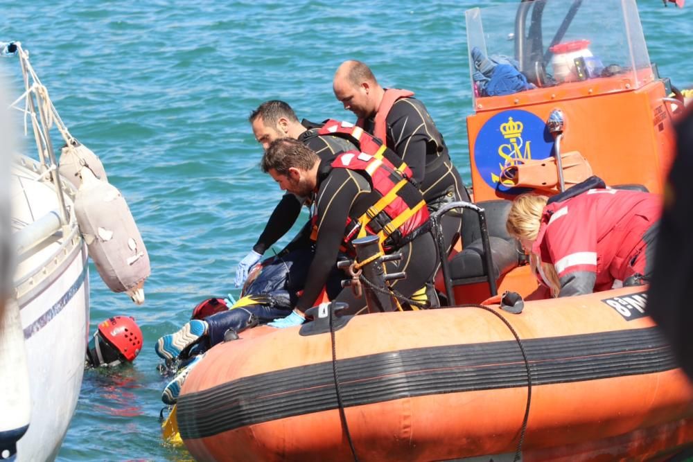 Buscan a una mujer en el agua en el Muelle Uno