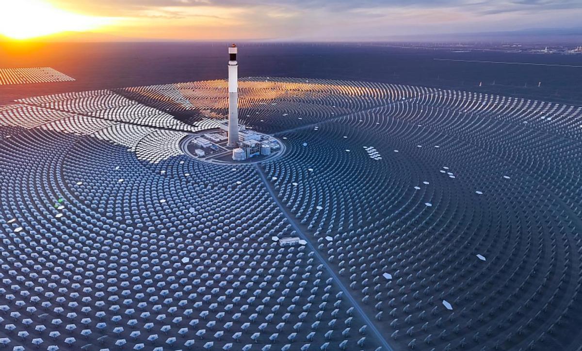 China y España se destacan como potencias mundiales en energías renovables.