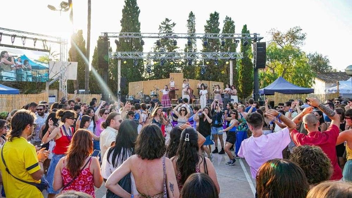 Auf dem Mobofest darf auch Ball de Bot getanzt werden.