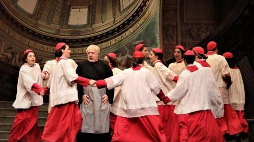 La ópera «Tosca» llena el Teatro Calderón