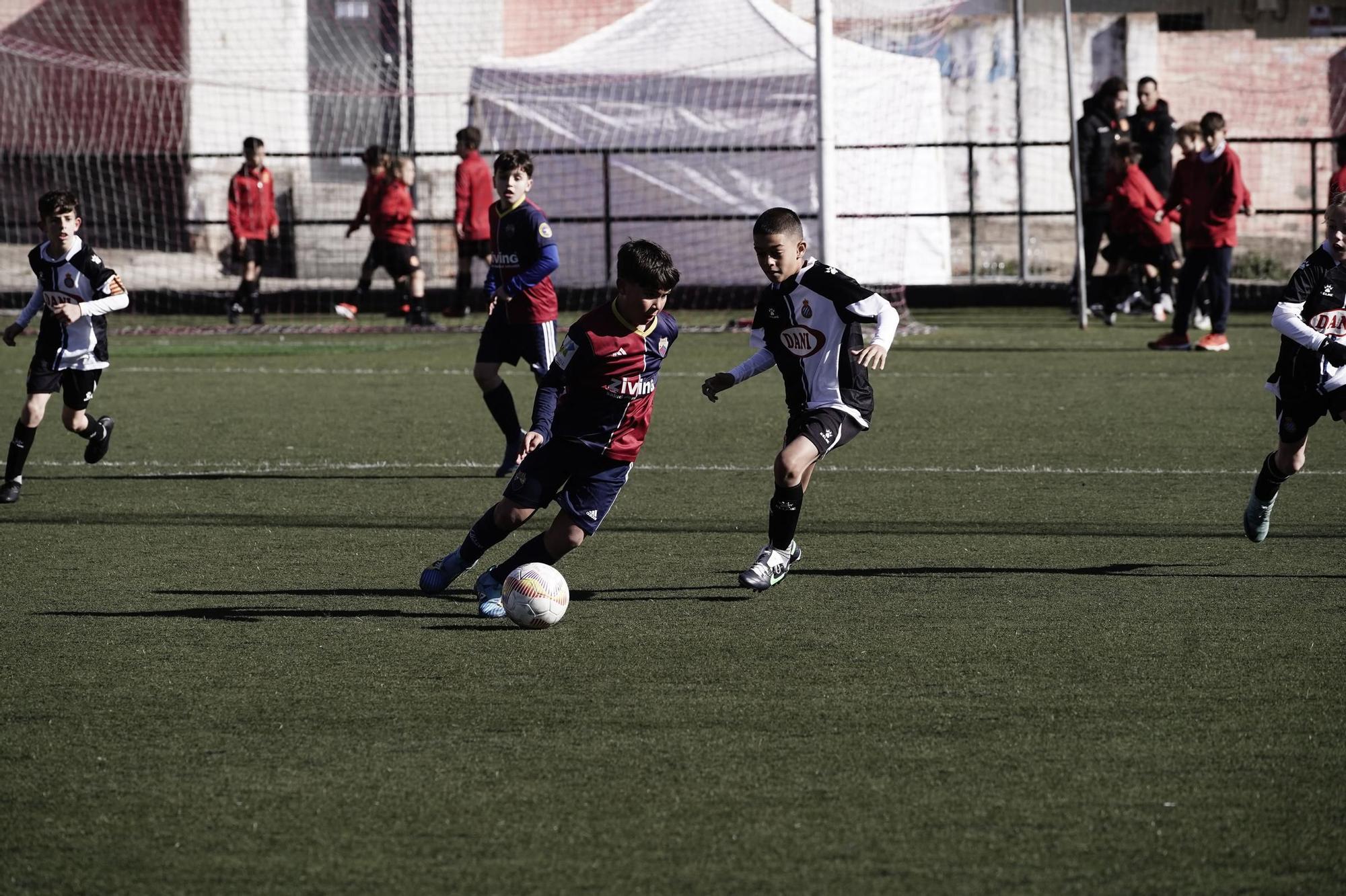 Imatges de la desena edició del torneig Ciutat de Berga de futbol-7 benjamí