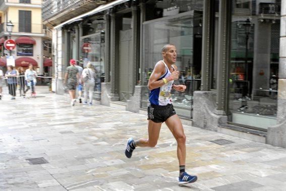 9.000 Läufer aus 49 Ländern gingen am Sonntag den 15.10. an den Start. In der Marathon Disziplin gingen die Deutschen leer aus.