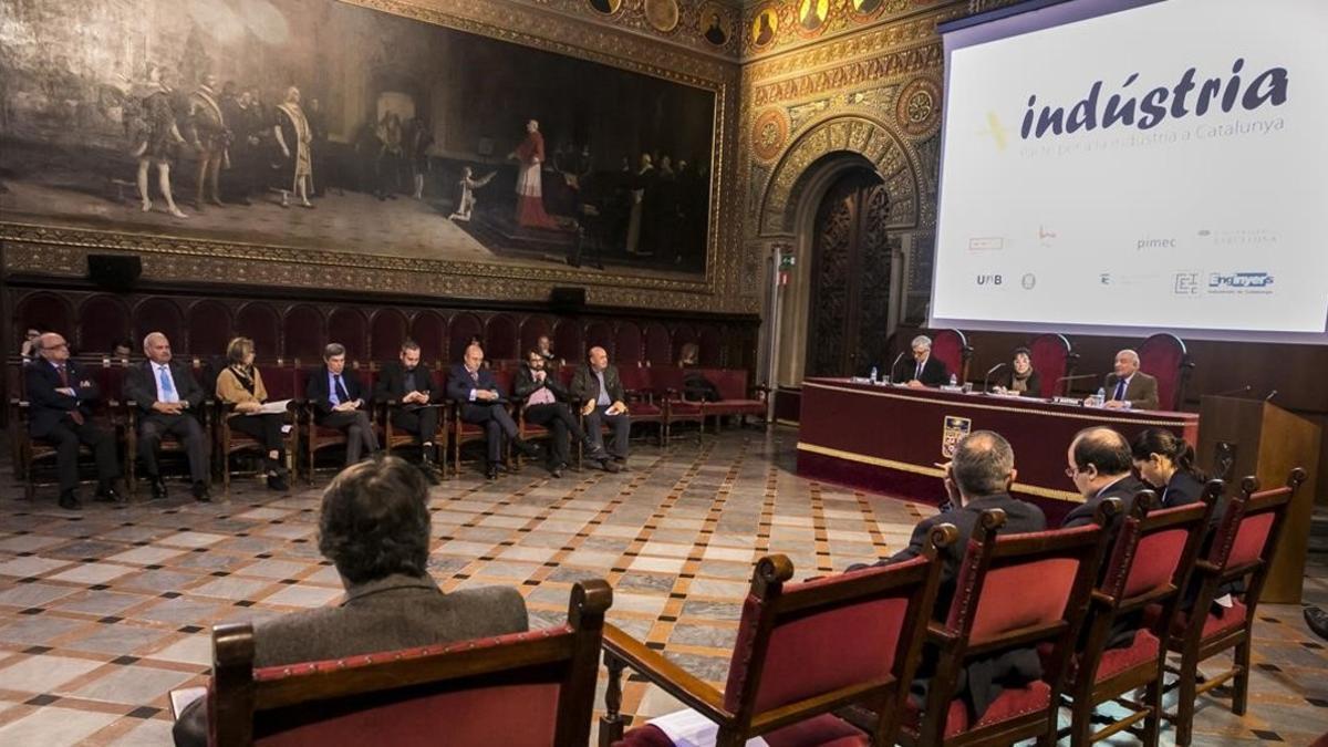 Presentación del manifiesto de la alianza Més Indústria en la Universidad de Barcelona.