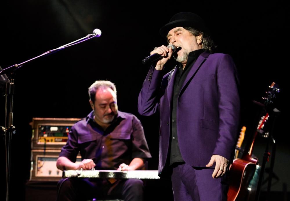 Joaquín Sabina cautiva a más de 6.000 almas en Gijón.