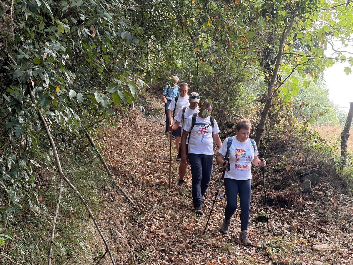 Las rutas por Grado del Grupo Montañero Moscón, en imágenes