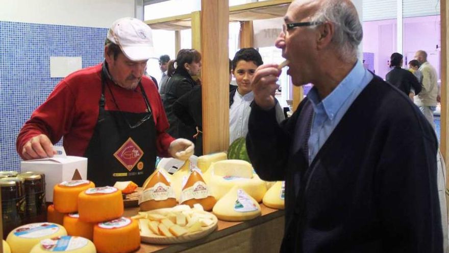 Imagen de la Feira de Outono celebrada hace semanas en el Novo Mercado. // Bernabé / Luismy