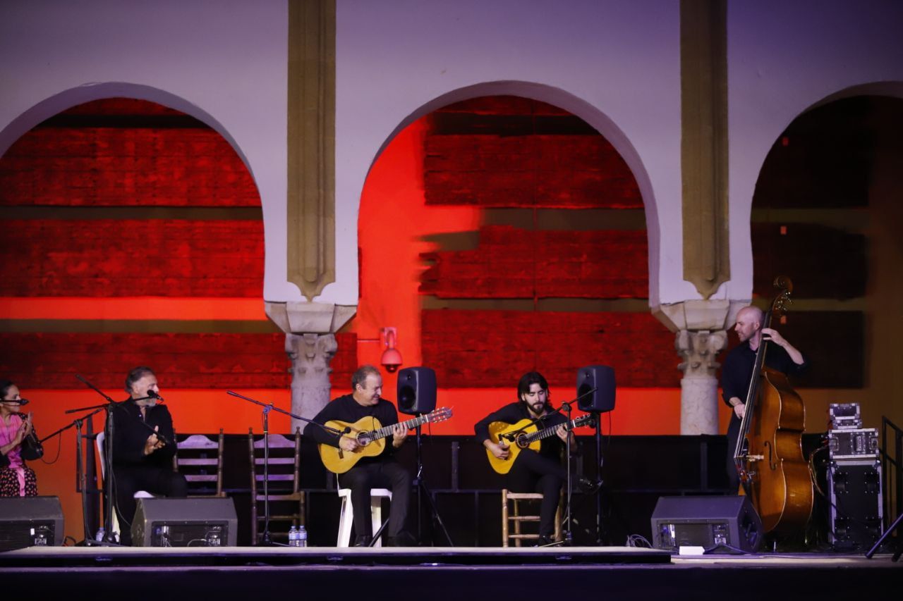 El casco histórico se viste de ‘tablao’ flamenco