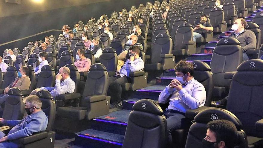 Asamblea de las empresas de autobuses.