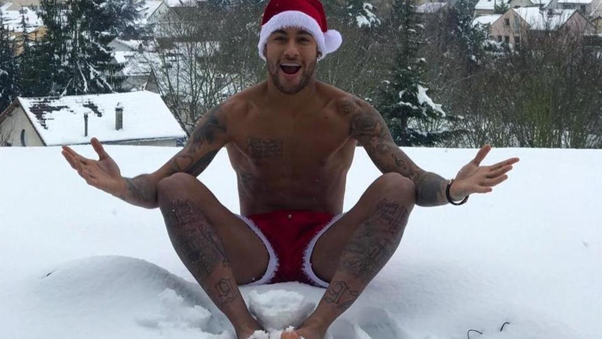 Neymar Junior ha desatado la polémica con esta fotografía en la nieve