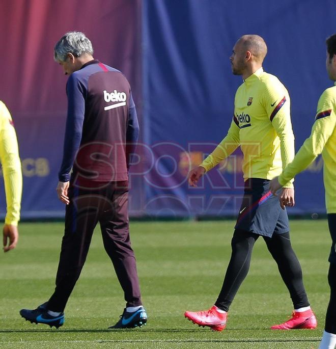 Martin Braithwaite entrena por primera vez con  su nuevo equipo el FC Barcelona en la Ciutat Esportiva Joan Gamper.