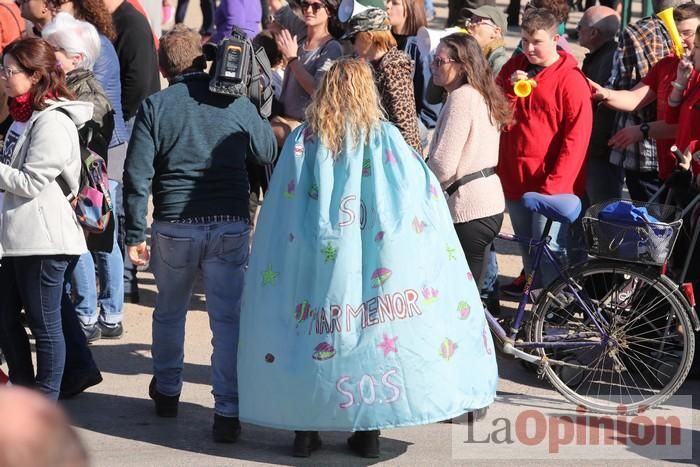 Los Alcázares se echa a la calle para exigir soluciones a las inundaciones