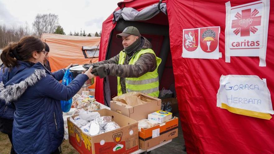 Atención de Cáritas Polonia a los refugiados en la frontera. / CÁRITAS