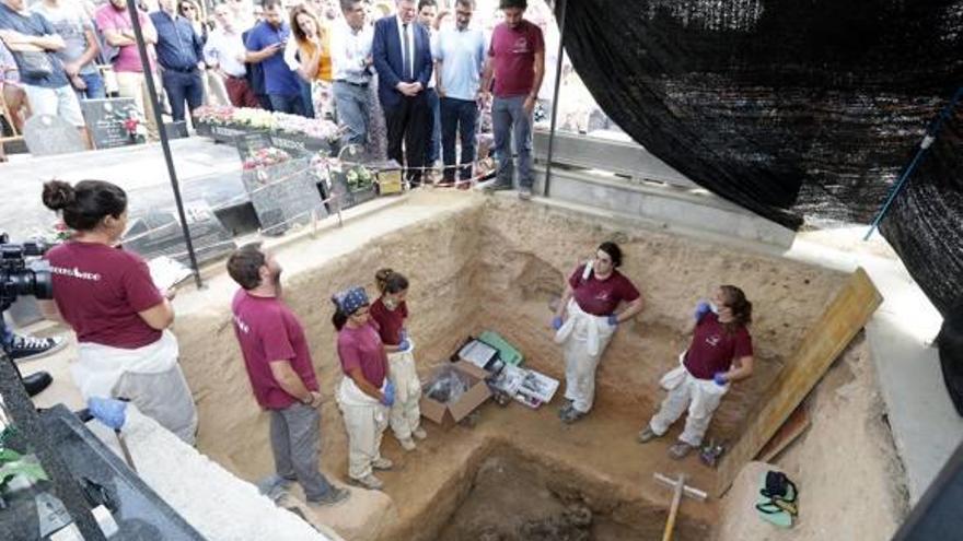 Puig apoya crear en Paterna un centro de interpretación de la represión franquista