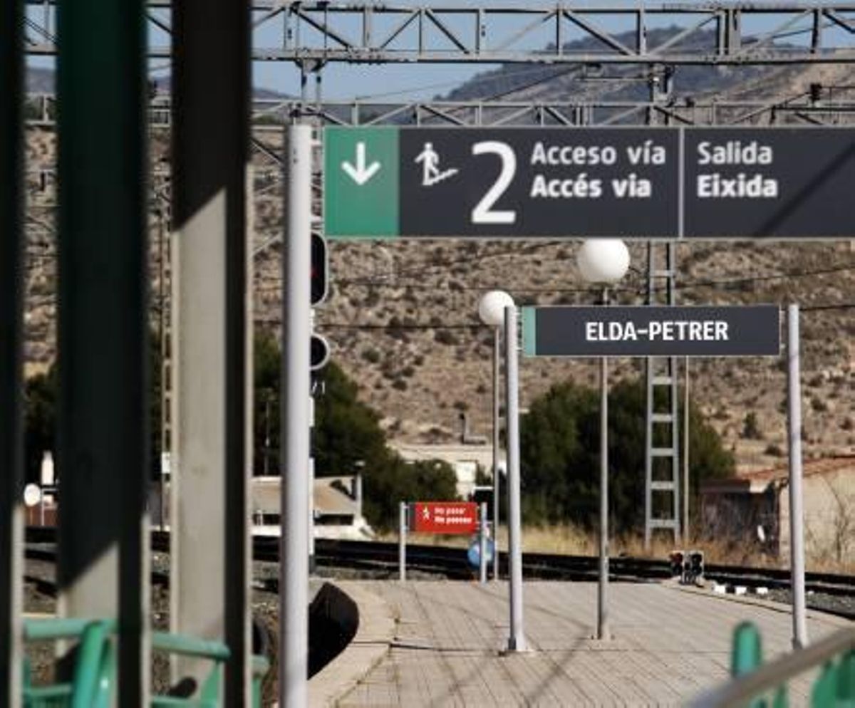 Trenes que pasan de largo