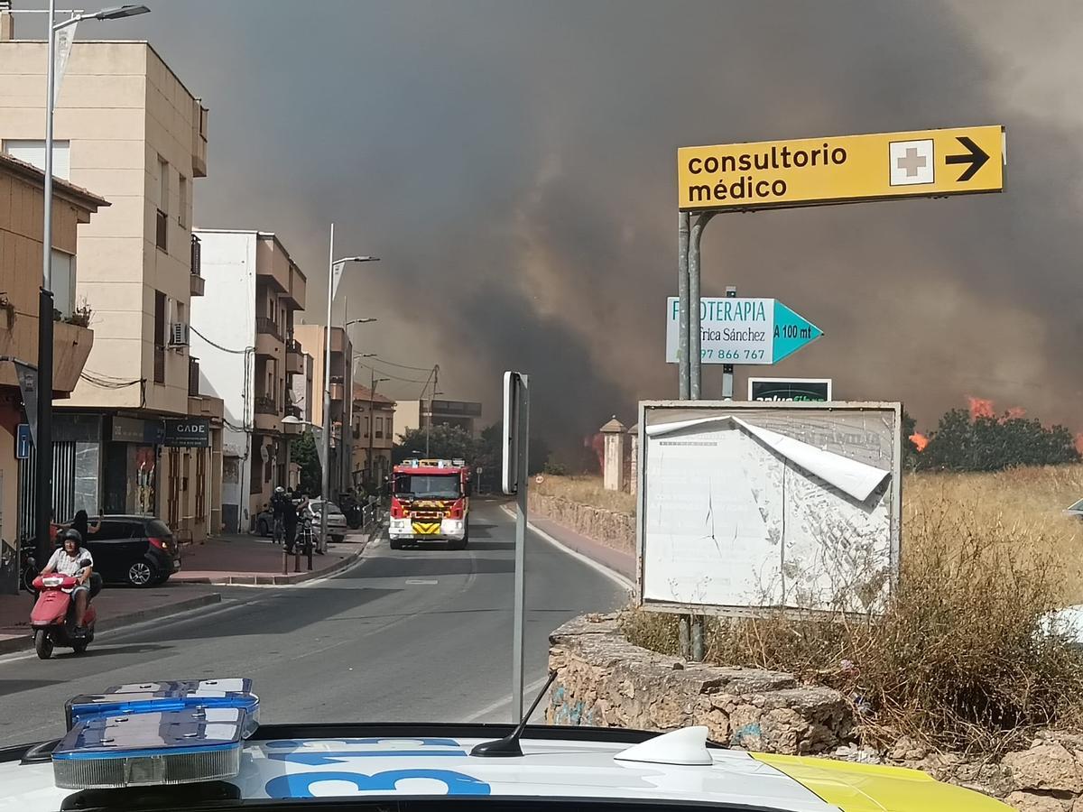 Las imágenes del grave incendio forestal en Los Garres (Murcia)