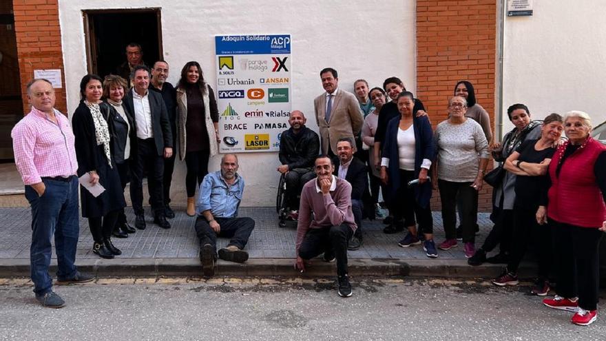 Constructores y promotores de Málaga entregan el &quot;Adoquín Solidario&quot; a la Asociación Lagunillas-Cruz Verde