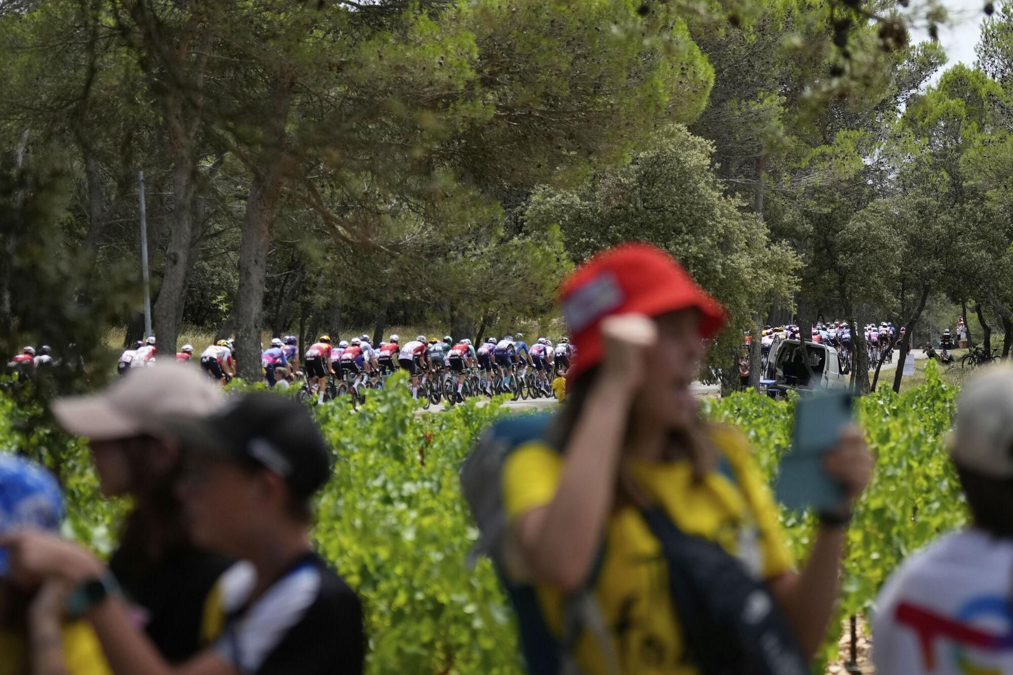 La etapa 17 del Tour de Francia, en imágenes