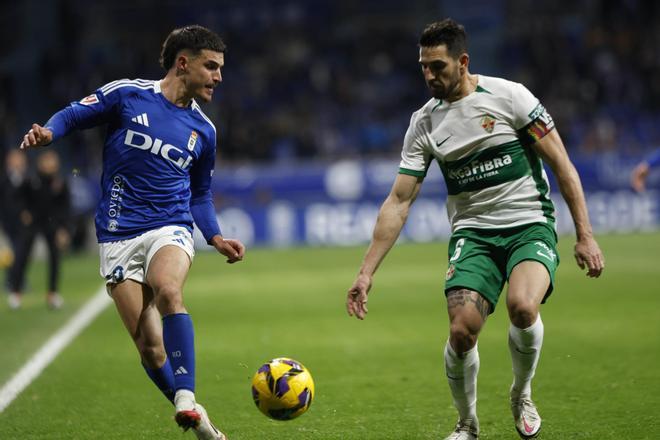 Así fue (en imágenes) el encuentro entre el Real Oviedo y el Elche