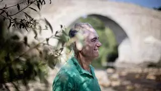 Cuando Barbón se jubiló de la mina, tiróse al monte y andúvolu tou