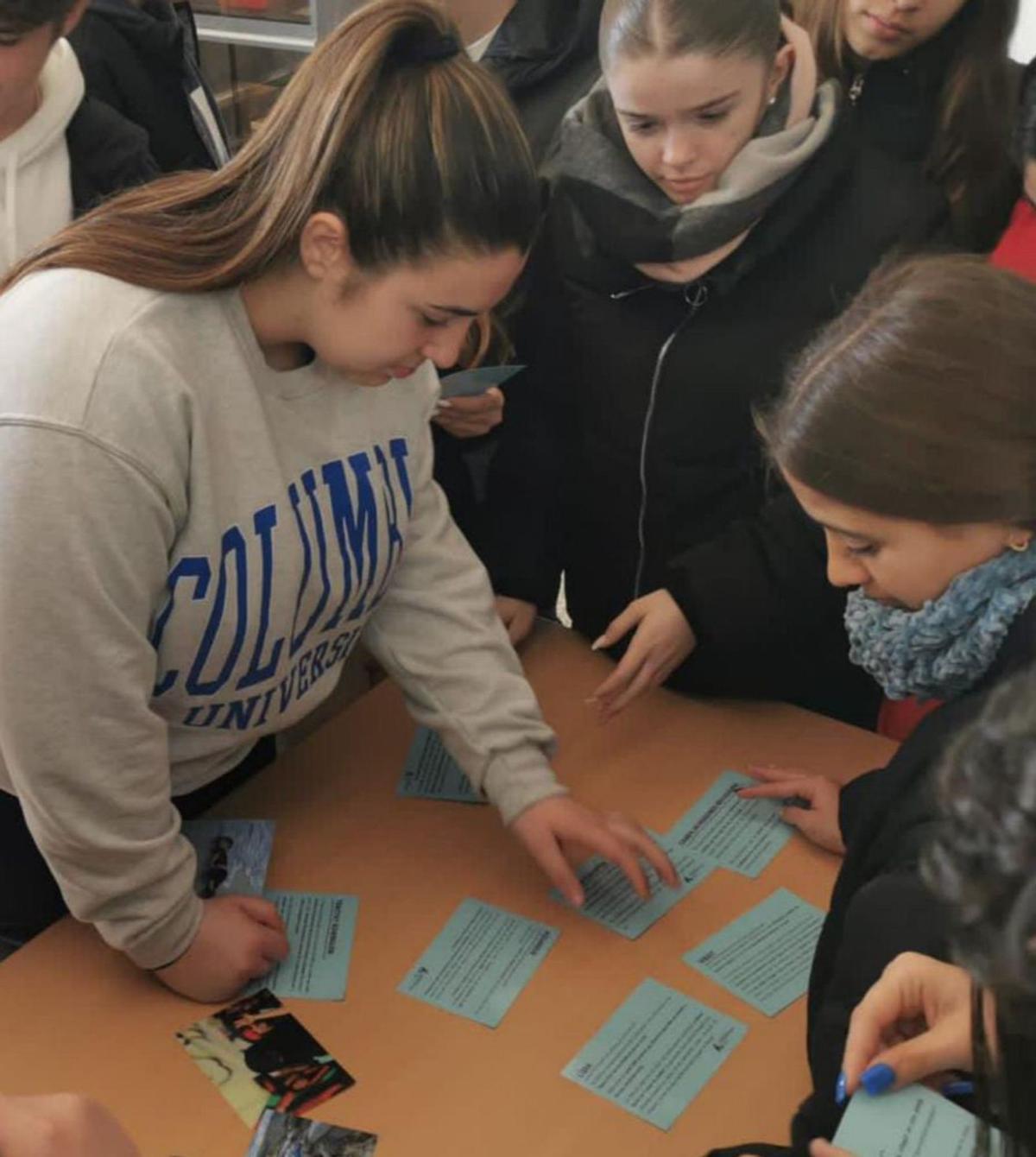 Una aula per a posar-se en la pell dels migrants