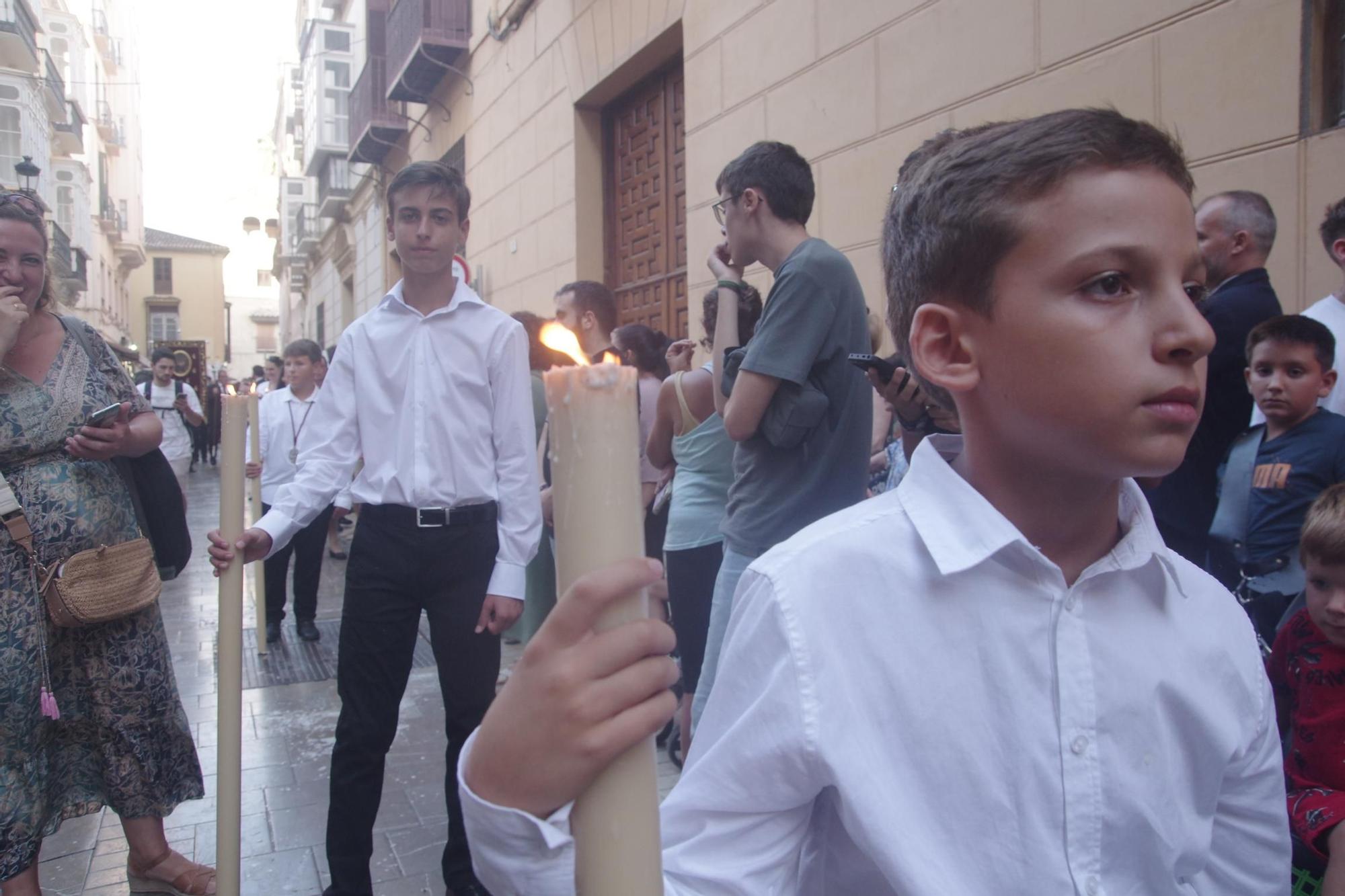 Procesión de la hermandad del Puerto de la Torre por el Centro de Málaga
