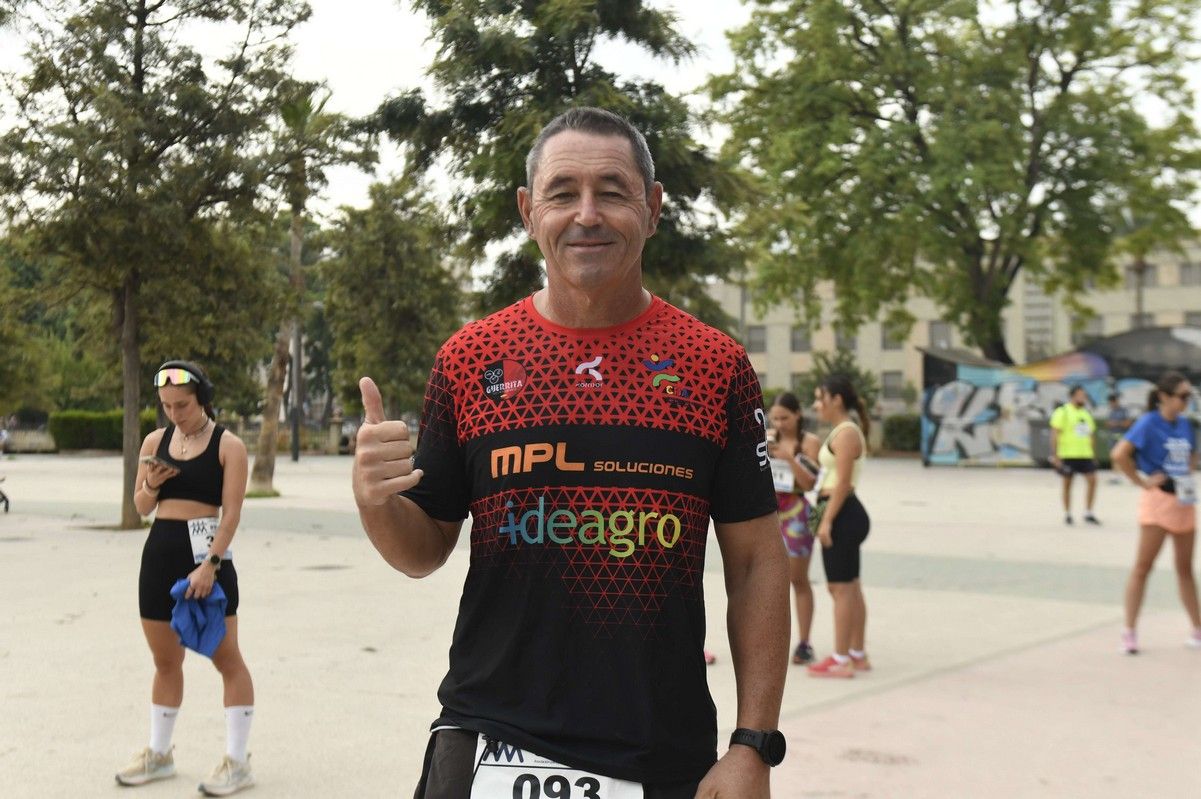 La carrera y marcha Solidaria Asteamur, en imágenes