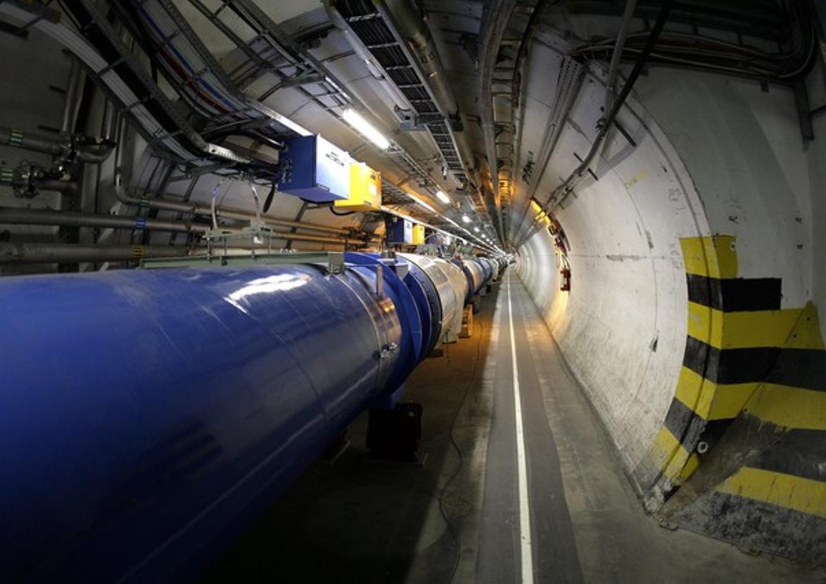 Interior del gran colisionador del CERN, en el subsuelo de Ginebra.