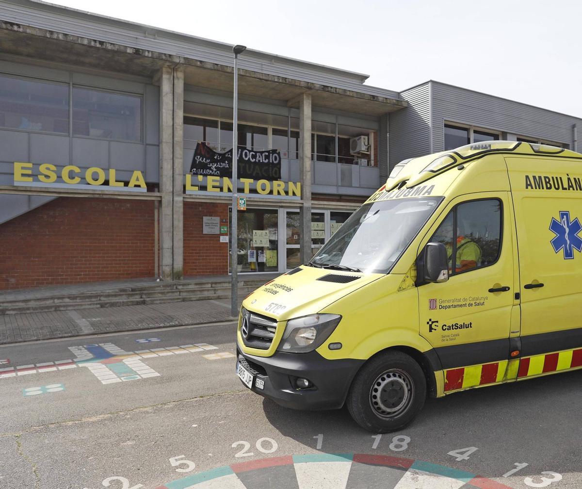 Tres nens resulten ferits a l’esclatar un experiment escolar