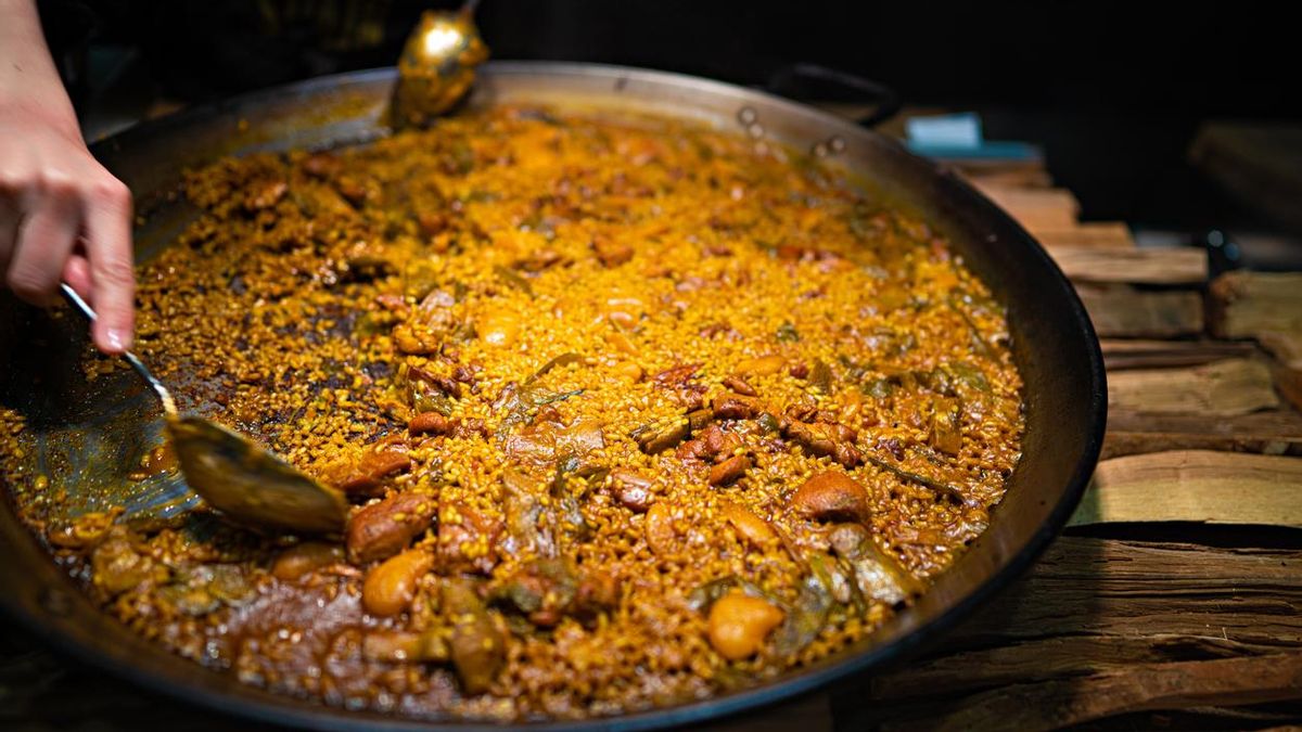 En Valencia se come diréctamente de la paella