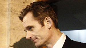 Urdangarín surt dels jutjats de Palma a les 4 i 10 minuts del matí després de 22 hores d’interrogatori.