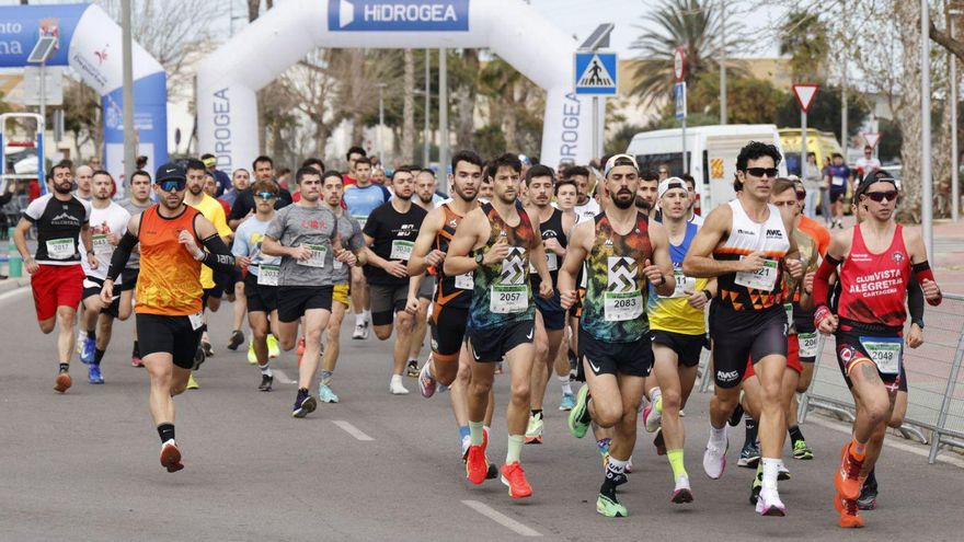 Solidaridad y deporte a favor de La Huertecica en una milla urbana clásica