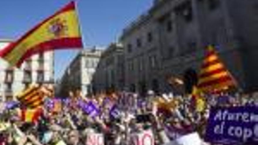 Barcelona Manifestació per demanar «aturar el cop separatista»