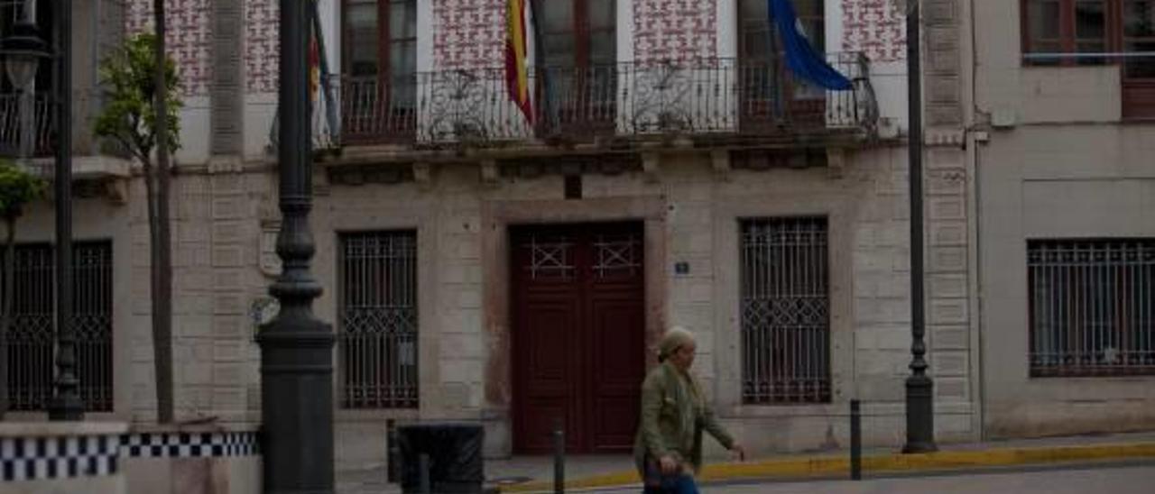 Fachada del Ayuntamiento del municipio crevillentino, en imagen de archivo.