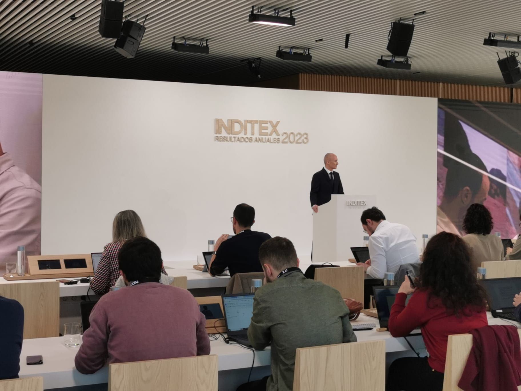 El consejero delegado de Inditex presenta los resultados de la compañía en 2023