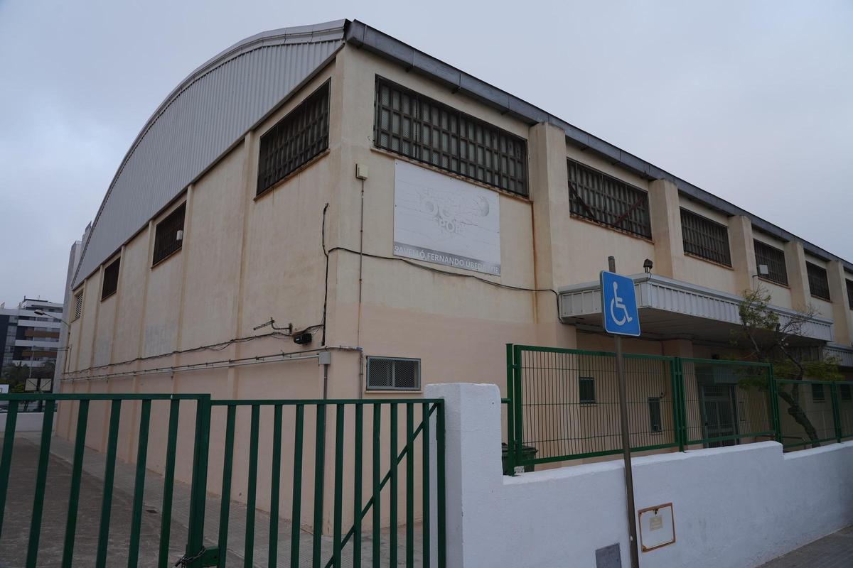 Pabellón Fernando Úbeda en la calle La Llosa.