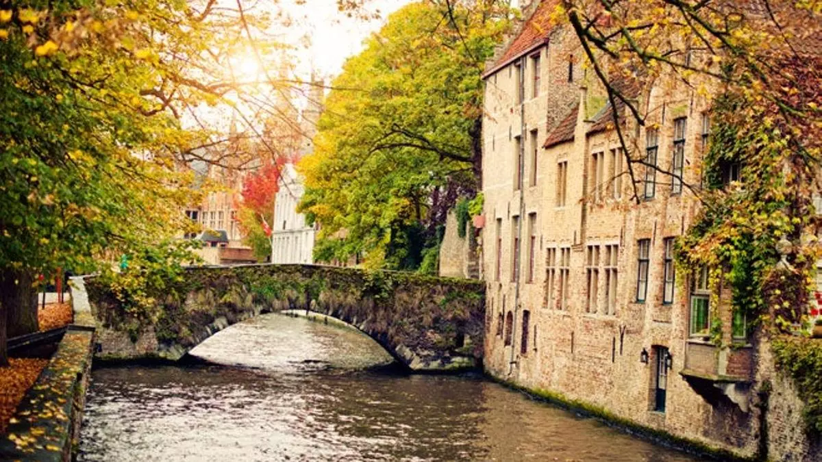 Ruta por tres ciudades de Flandes