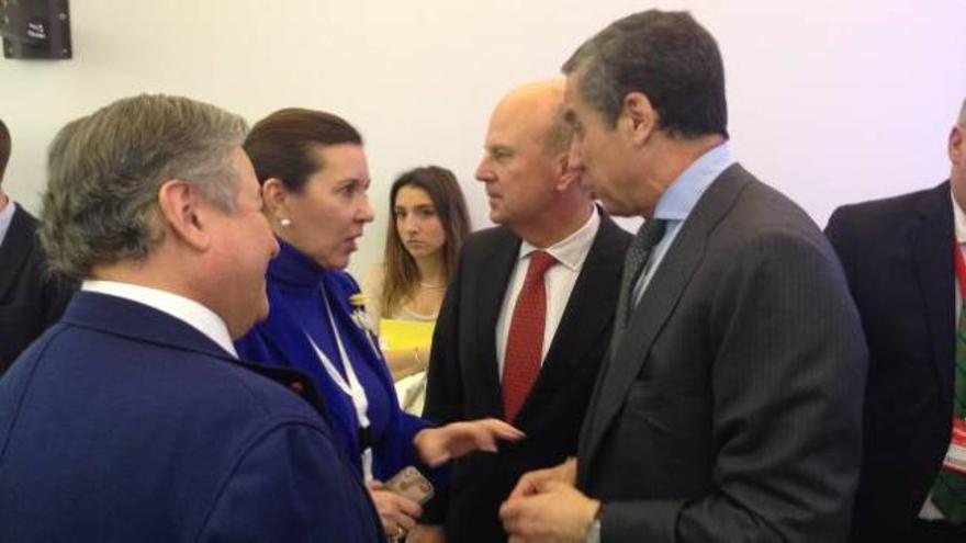 Mercedes Alonso junto al expresidente Zaplana