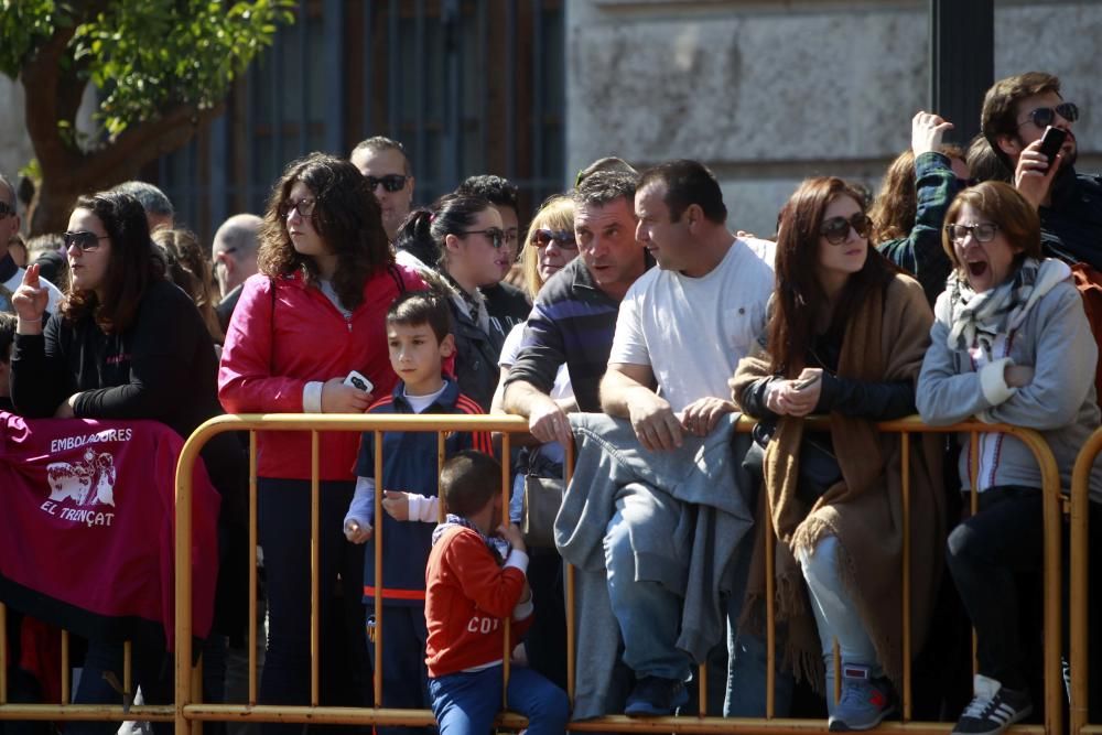 Búscate en la mascletà del 13 de marzo